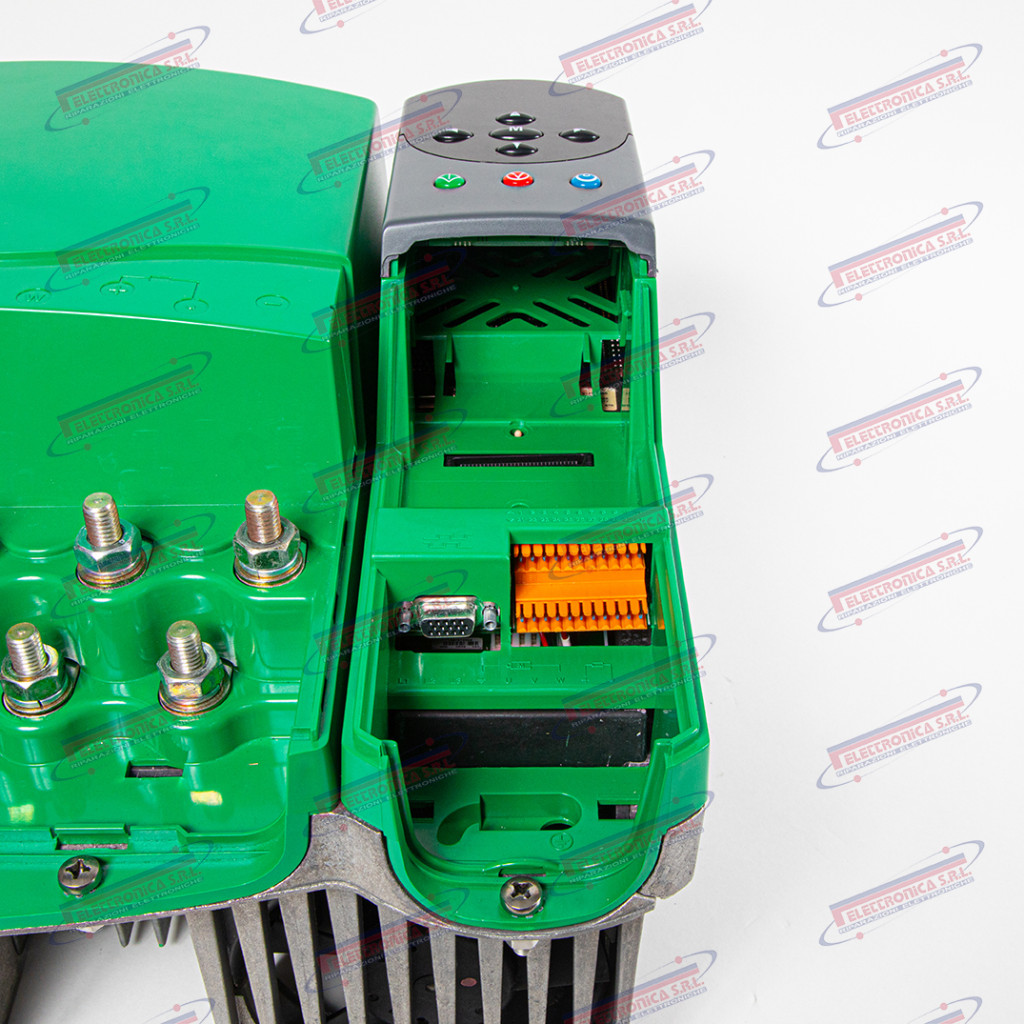 Azionamento UNIDRIVE CONTROL TECHNIQUES