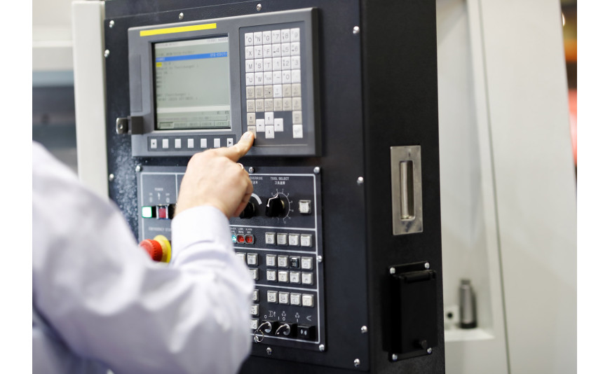 Monitor industriali e pannelli operatore come recuperarli con la sostituzione LCD